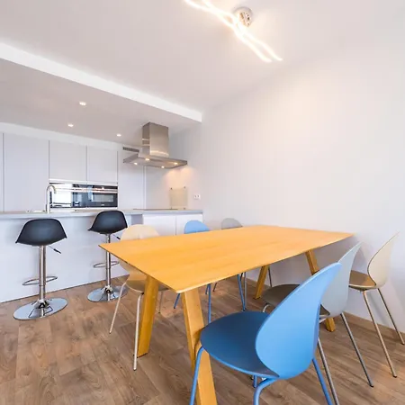 Atlantis I - 0104 + Box 14 Apartment *